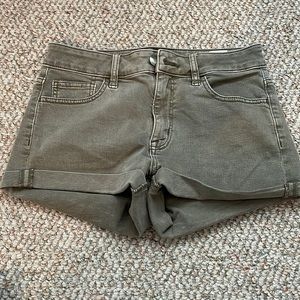 American eagle army green short shorts